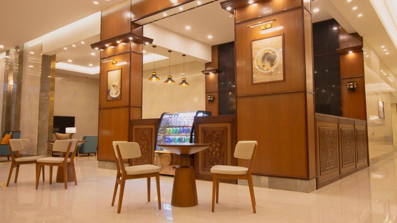 Nukhbat Al Makan Apartment Hotel ฏออิฟ ภายนอก รูปภาพ